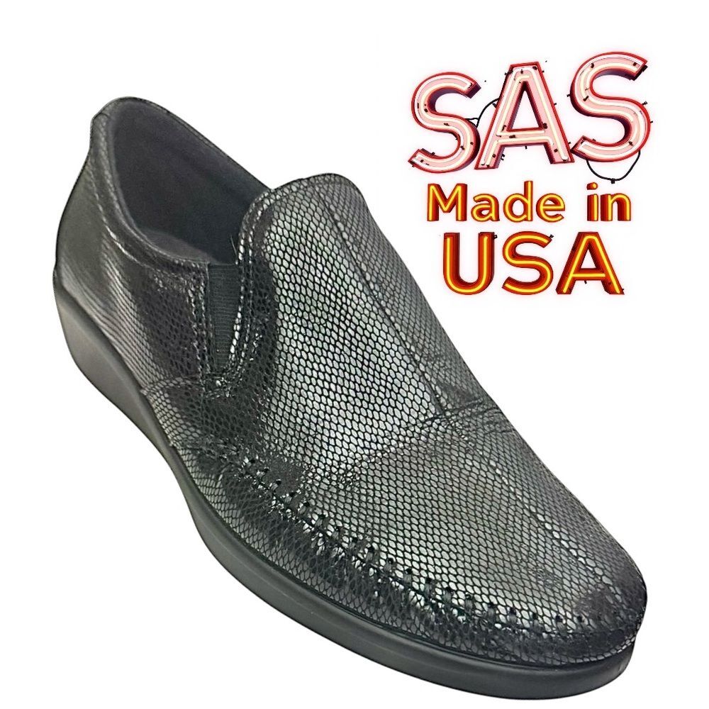 SAS Womens Loafer Black Snake Patent Leather Comfort Slip On Size 9.5 M Used
